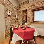 La Civetta, In Historical Center, Free Wifi דירה Montepulciano Stazione