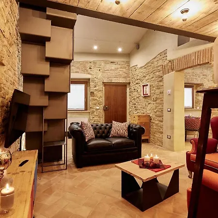 Apartment La Civetta, In Historical Center, Free Wifi Montepulciano