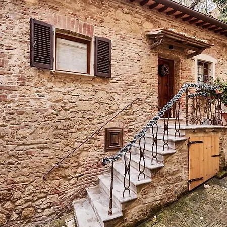 Apartment La Civetta, In Historical Center, Free Wifi