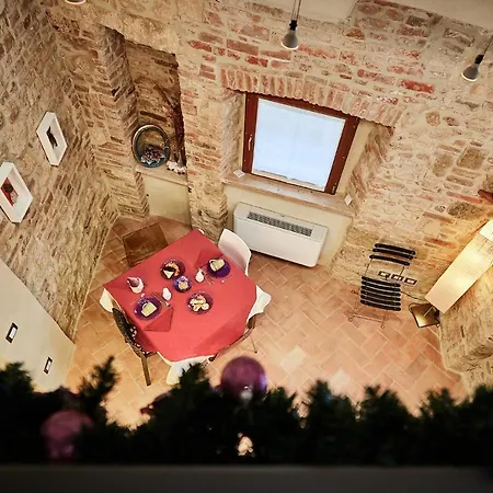 La Civetta, In Historical Center, Free Wifi Apartment